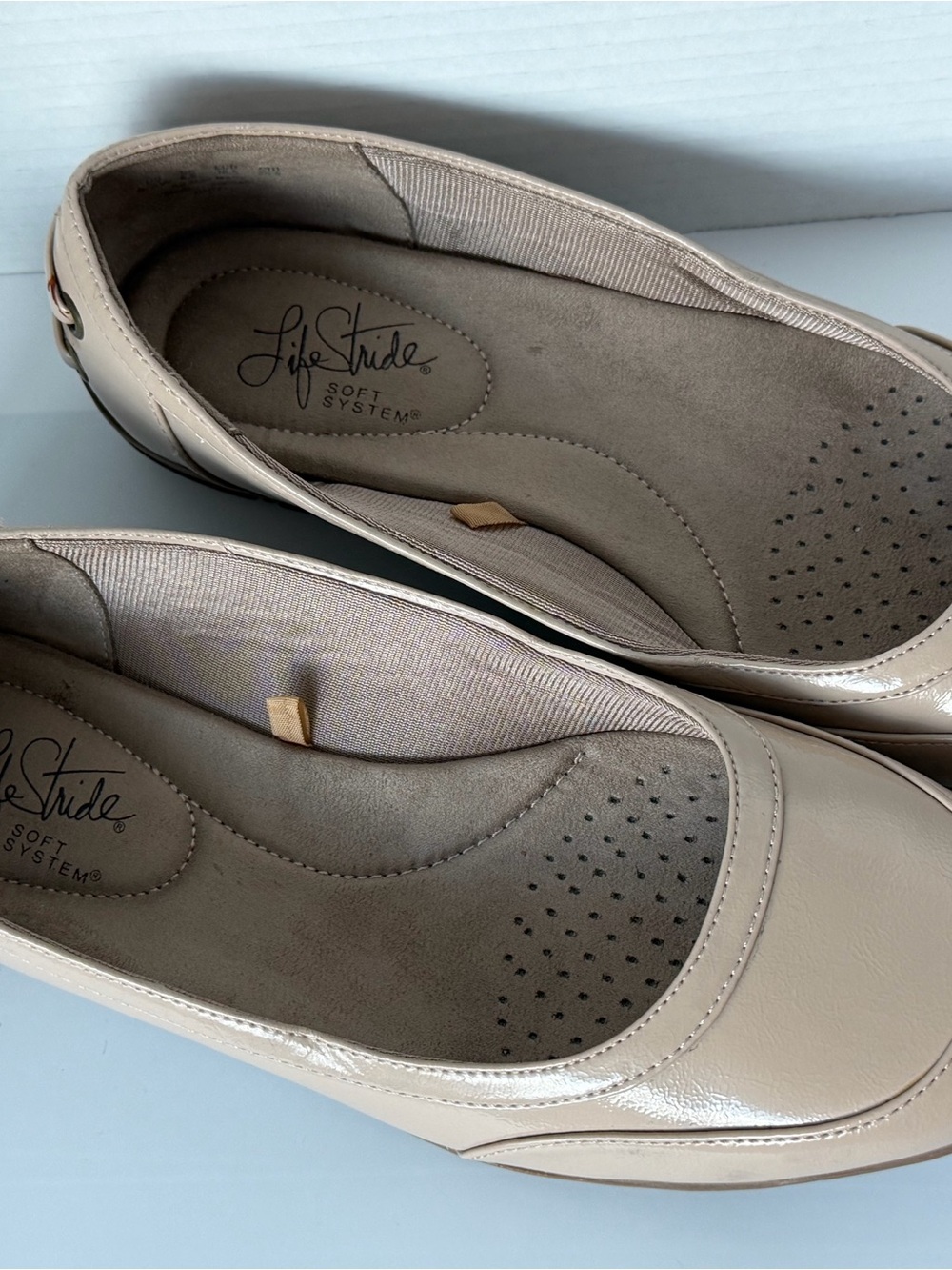 LifeStride "Soft System" Beige Slip-on Shoes, Size 8.5W